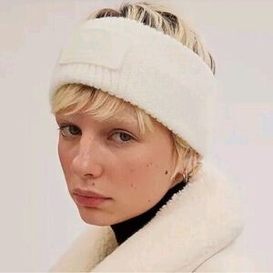 COACH | Winter White Knit Headband With Rubber Patch